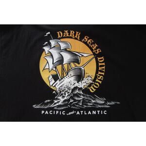 Dark Seas Division Graphic Gold Pirate Ship Black Tee Shirt Men's Large
